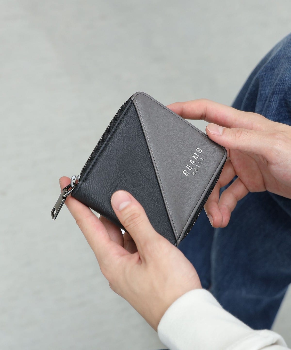 BEAMS HEART (BEAMS HEART) Switching Faux Leather Zip Wallet