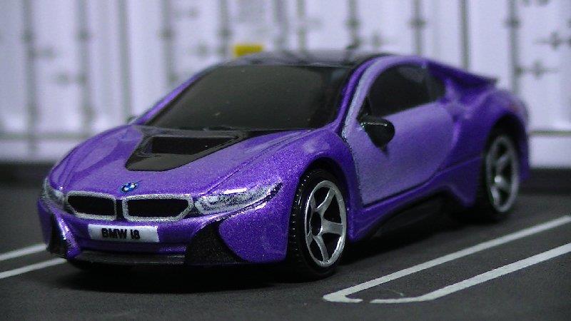 MATCHBOX：'16 BMW i8 (MOVING PARTS D-assort)｜やまっちAPのブログ
