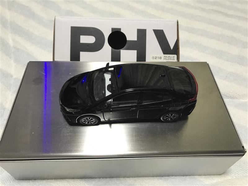 Gt K】プリウス現行型ブラック カーサンプル プリウス 現行型 ブラック