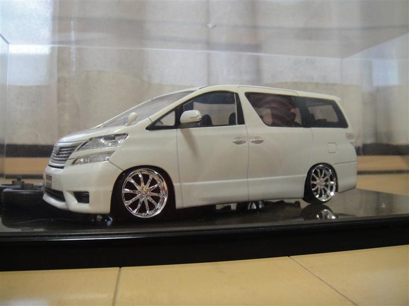 トヨタカラーサンプル 1/24 ヴェルファイア のパーツレビュー | ヴェル