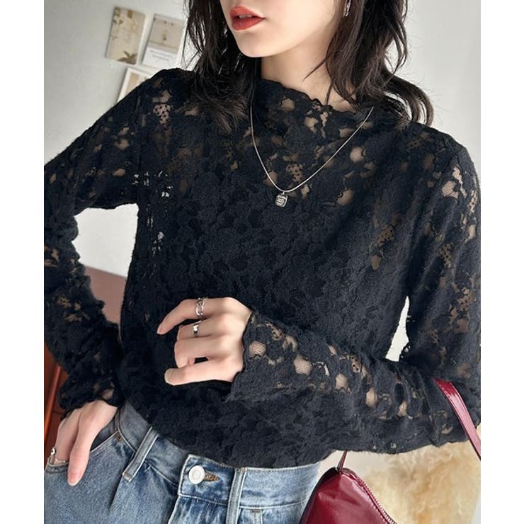 華やぎと上品さをプラス。フラワー柄起毛レースハイネックプルオーバー