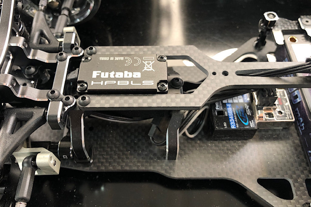 Futaba CT700 High-End (Low Profile) Servo – Super-G R/C Drift Arena