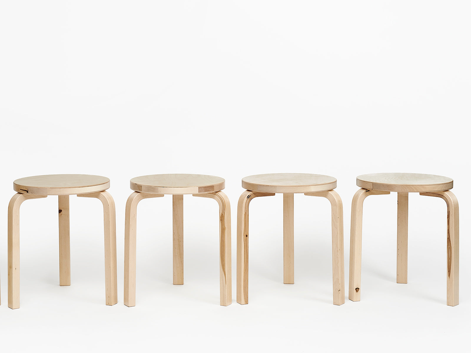 STOOL 60 YSTAVA日本とフィンランドを繋ぐ自然への想い – Artek Tokyo