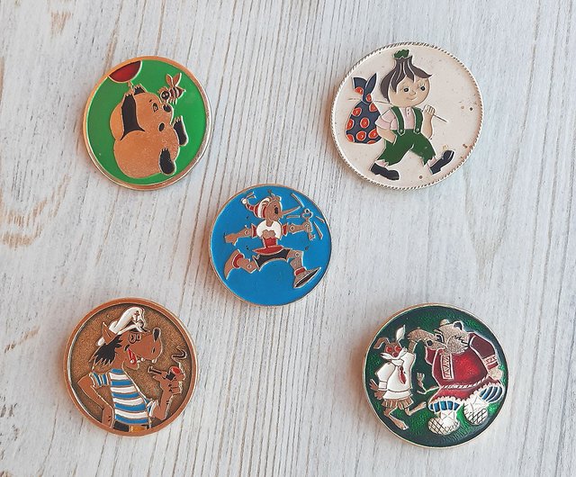 ロシア ロシアのビンテージ漫画のキャラクターのピンバッジ - ソビエト