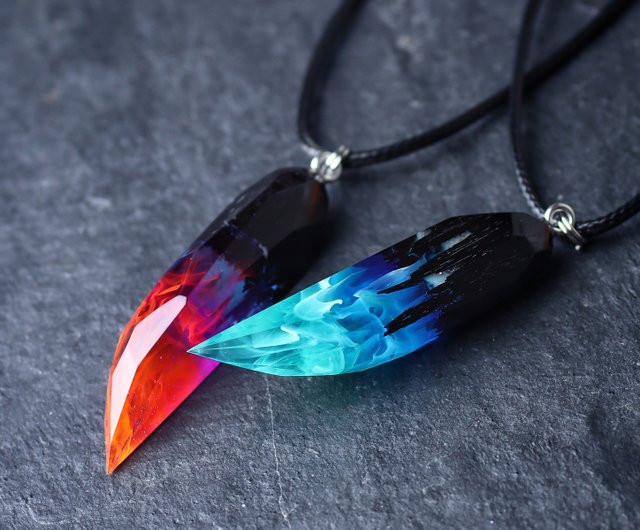 送料無料 10%OFF】リトアニア おそろいのネックレス ウッドレジン