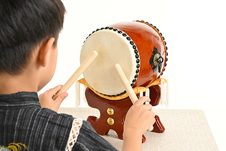 100-12 5寸ミニ太鼓 バチ付き ※着日指定不可 | 栃木県那須烏山市