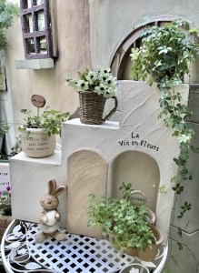 Moon Rabbit＞階段になったフラワースタンド ｜ ガーデン雑貨 庭