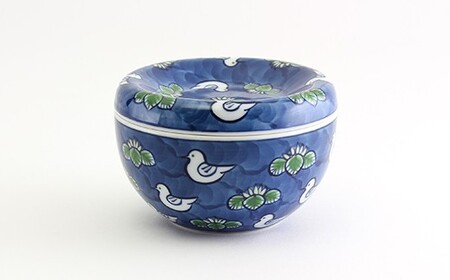 明代斗彩意匠 蓋付罐 陶器 明代斗彩意匠 蓋付罐 陶器