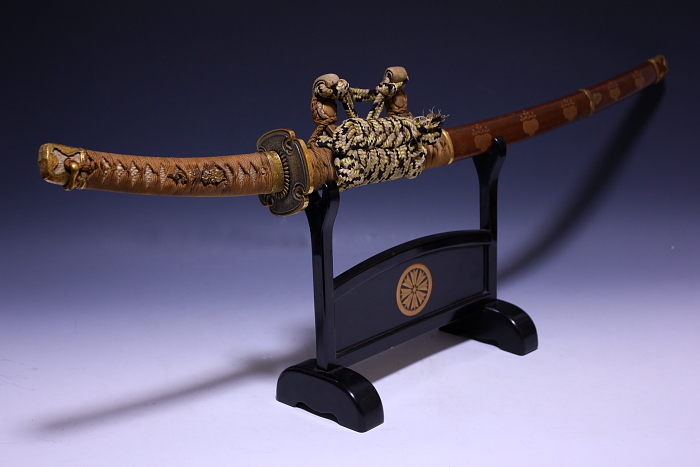 金梨地五三桐紋鞘 陣太刀拵え 江戸期 | 伝統的甲冑や刀剣武具・鎧・古