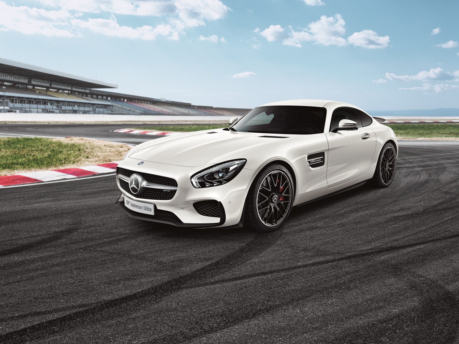 メルセデスAMG GT S 130th Anniversary Edition」を限定発売