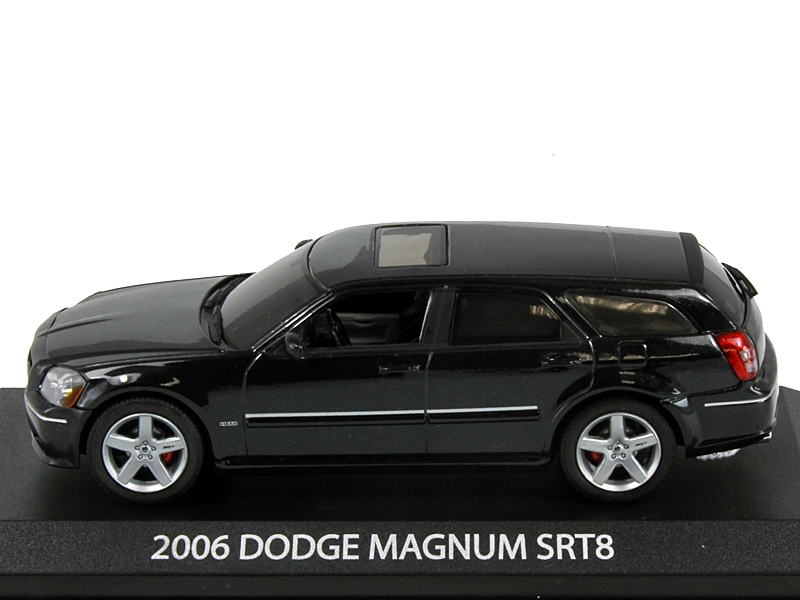Масштабная модель Dodge Magnum SRT8 black