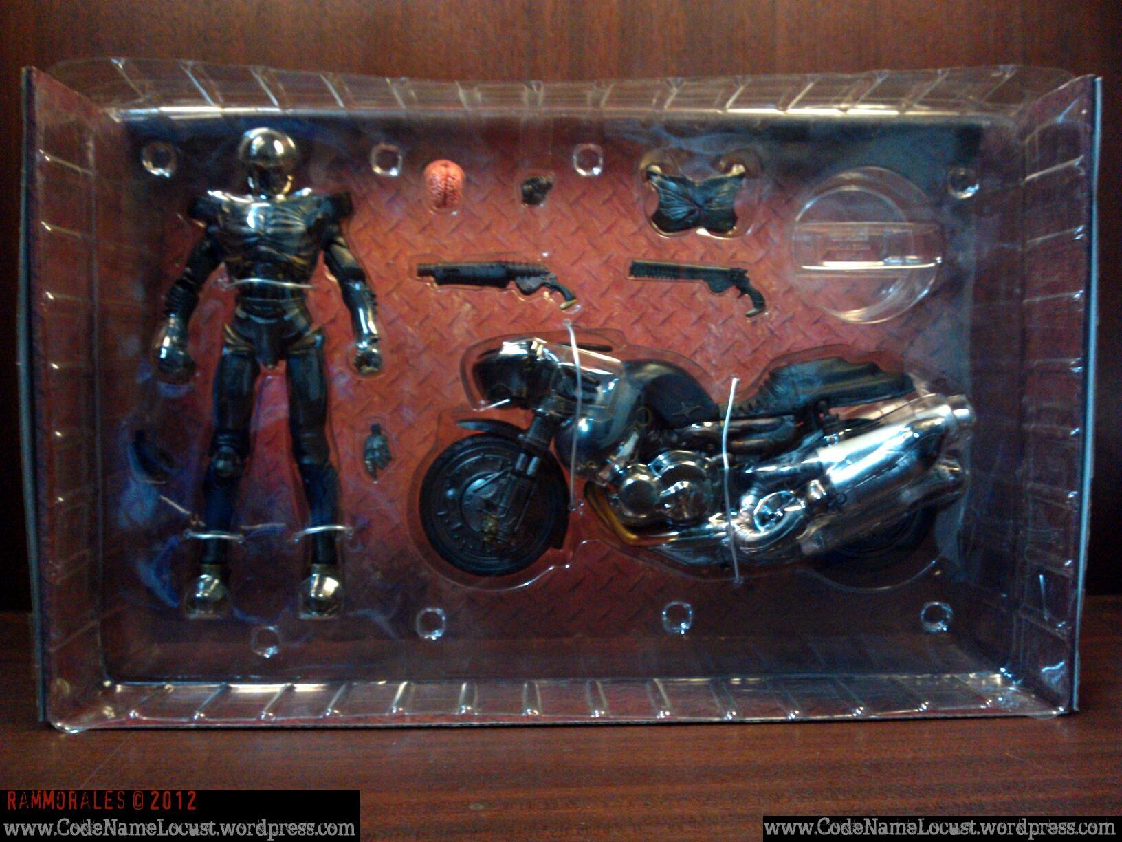 Toy Review ] S.I.C. 2007 Classic volume 12 – Hakaider & Bike | Locust