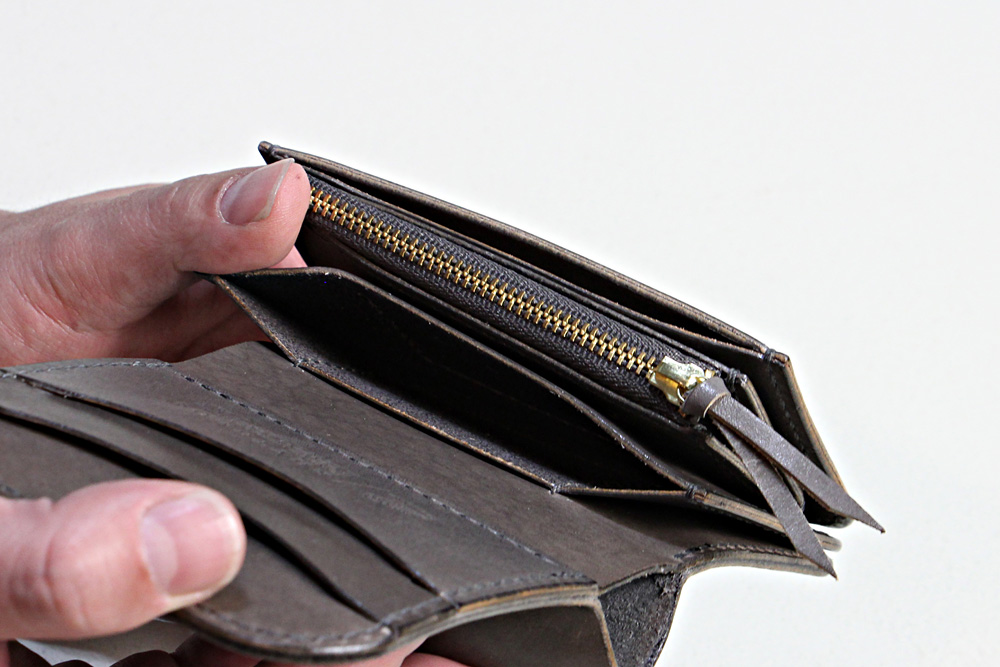 RHYTHMOS (リュトモス) / RHYTHMOS/リュトモス/財布/wallet/Flap(S