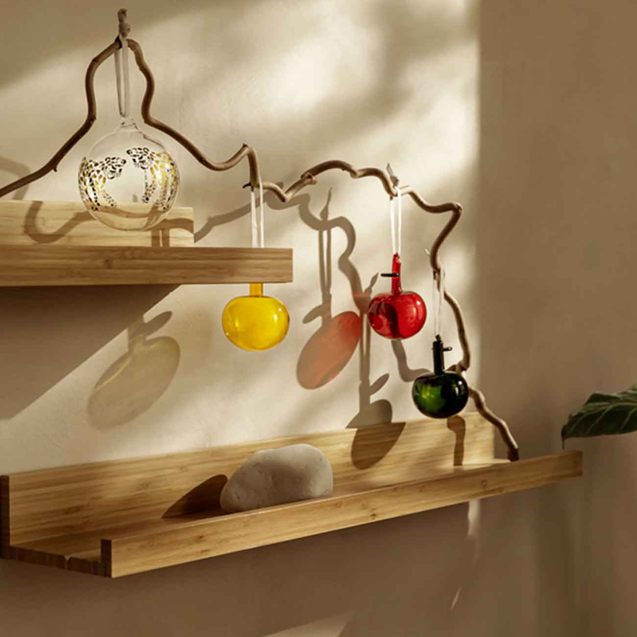 イッタラのミニアップルに新色！ 新作&シーズナルアイテム登場 | clumsy