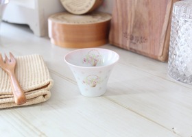 イマン ローズバスケット 陶器、ホーロー － フレンチカントリーのバラ