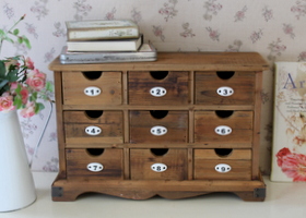 グランシュマン 木製品・家具 － フレンチカントリーのバラ柄、レース