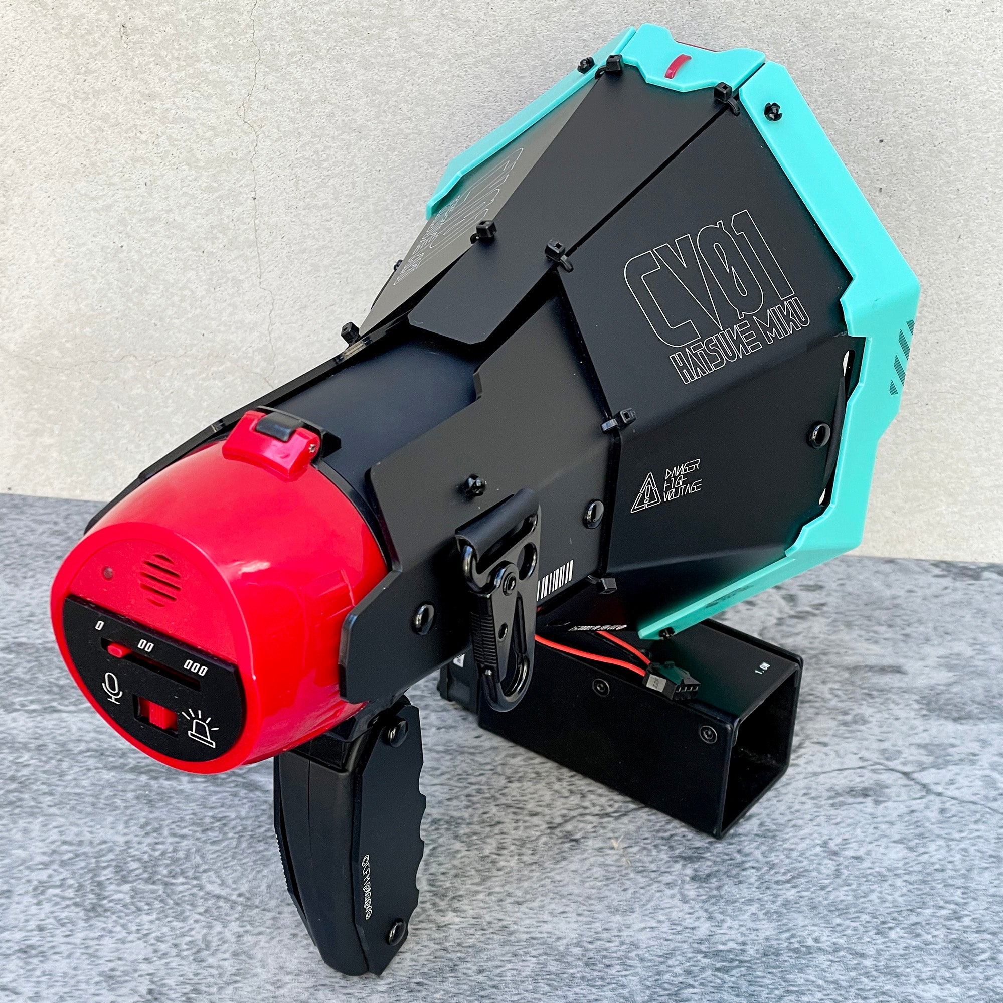 装甲拡声器ユニット 初音ミクモデル – 中央町戦術工芸