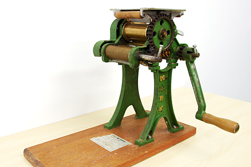 古い機械を整備する悦びに震える :: デイリーポータルZ