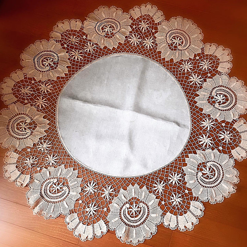 リネンとクロシェの円形テーブルクロス アイリッシュクロシェ ベージュ