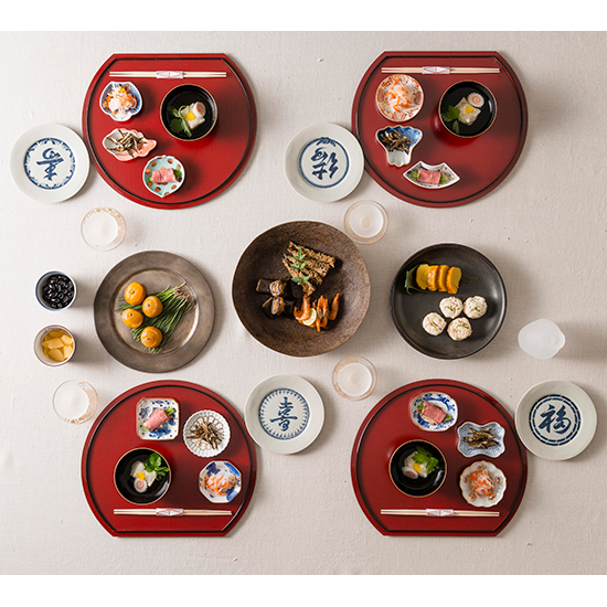 橋本達之助工芸]半月盆36cm (黒塗り/朱塗りリバーシブル) 【4枚セット