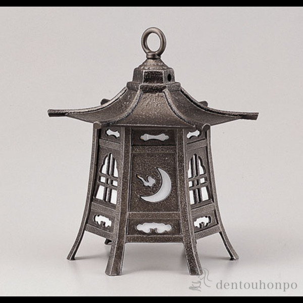 T68 古い鉄製 吊り灯籠 鎖付 重量4.6kg T68 古い鉄製 吊り灯籠 鎖付