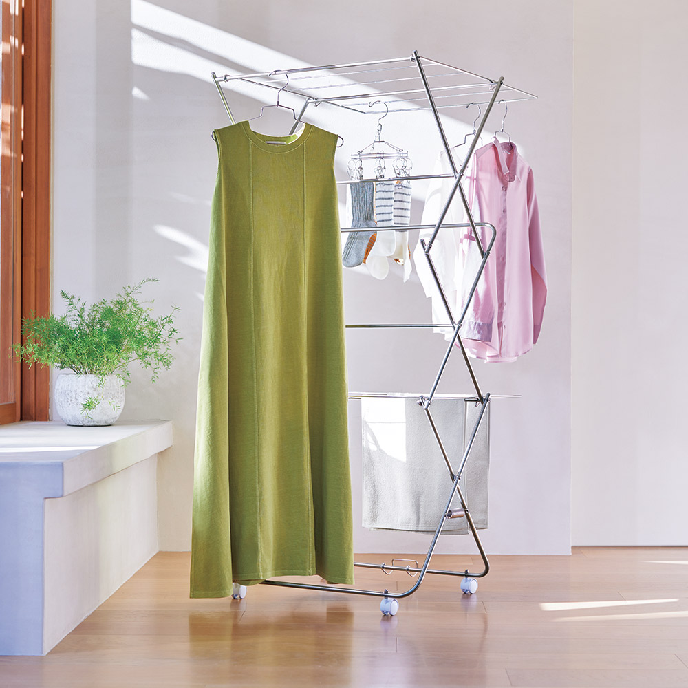 インフルエンサー瀧本真奈美さんと開発した『マキシ丈ワンピースも