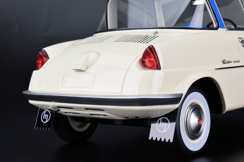 REVIEW: DNA Collectibles Mazda R360 • DiecastSociety.com