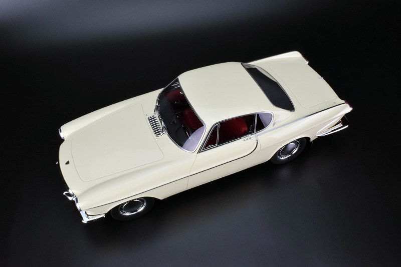 REVIEW: DNA Collectibles Volvo P1800 • DiecastSociety.com