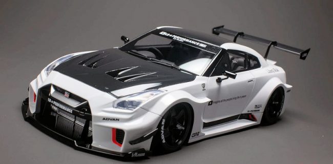 One Model LB-Silhouette Works GT Nissan 35GT-RR