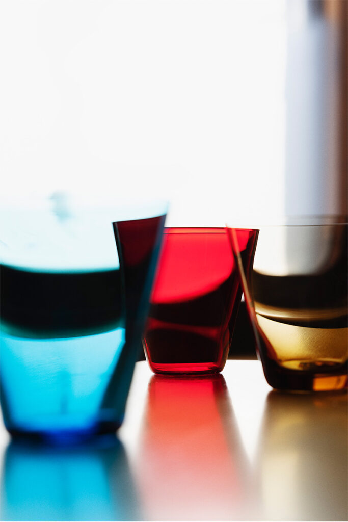 イッタラ展 フィンランドガラスのきらめき》日本初の大規模巡回展！140