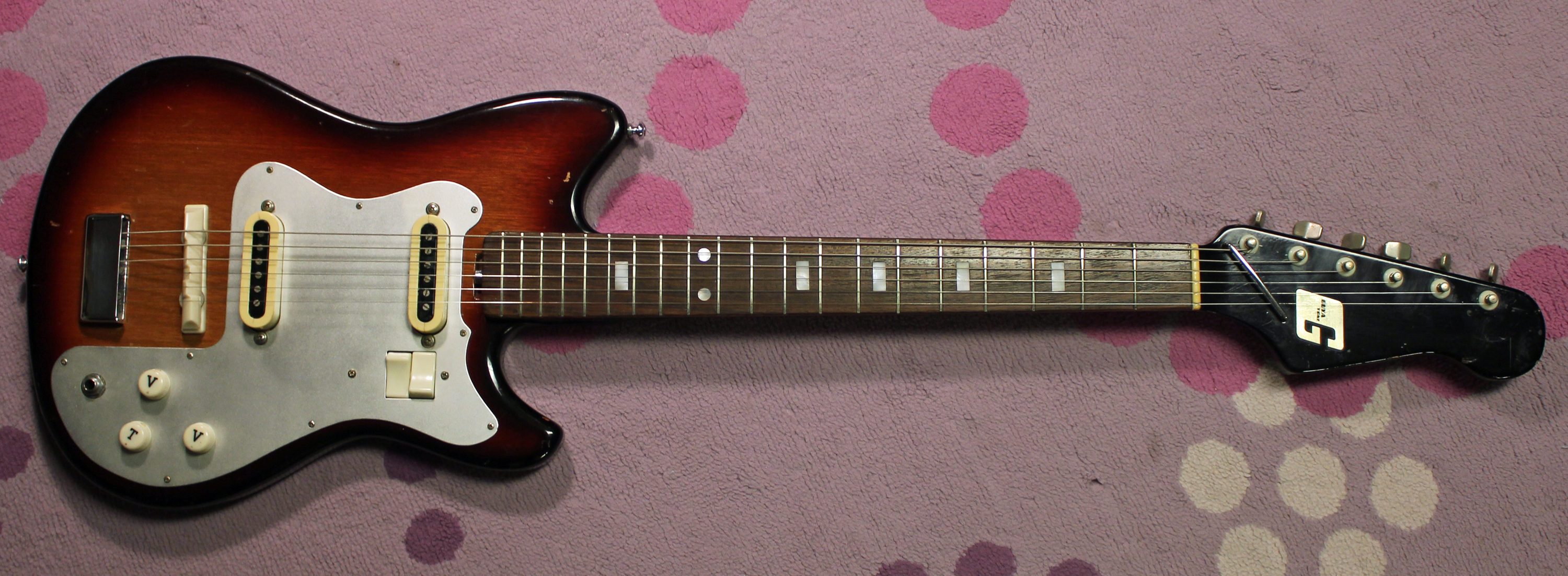 Tokyo Flood-1964 Guyatone LG-55W Guitar – Drowning in Guitars!