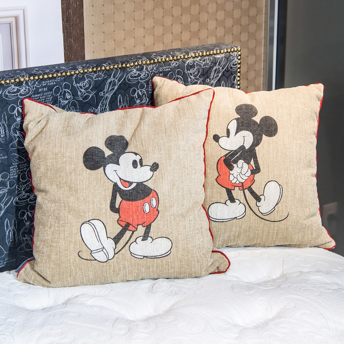 素敵な夢の入り口・ミッキーのベッド！Sealy ディズニーコレクション