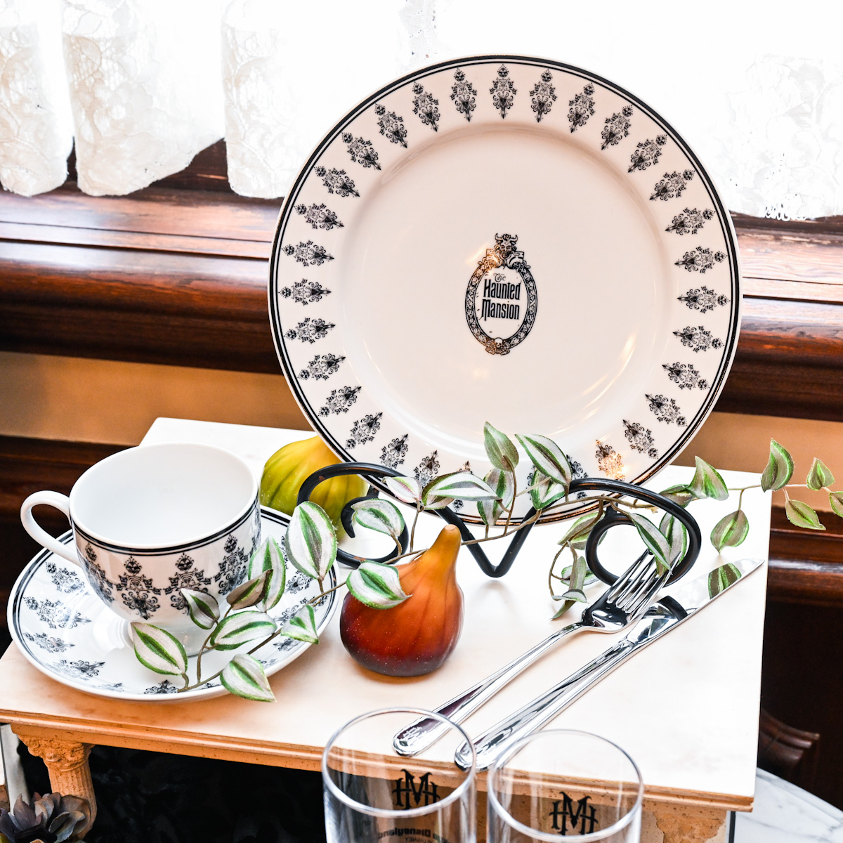 ナノブロックやカトラリー、プレートなどが登場！東京ディズニーランド