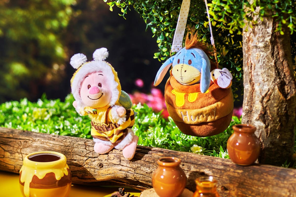 覆面姿がかわいい！ディズニーストア「くまのプーさん」グッズ