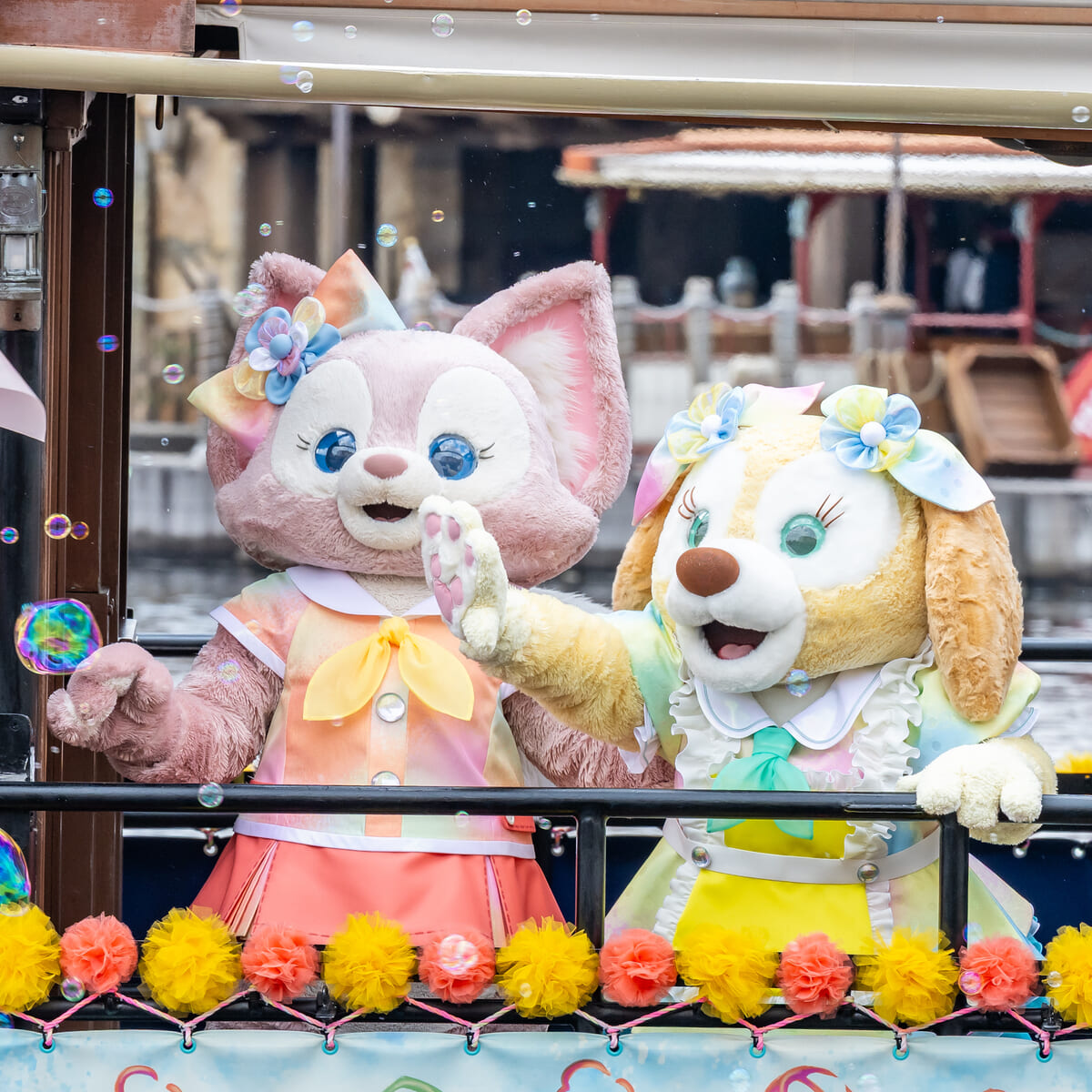 ダッフィー&フレンズのカラフルハピネスジャーニー！東京ディズニー