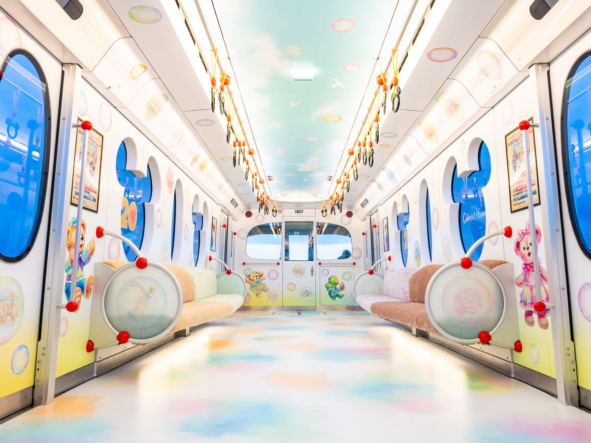 ぬいぐるみ生地と同じ“ふわふわ”編成！ディズニーリゾートライン