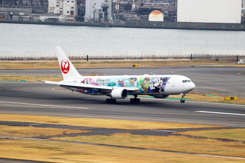 ディズニー飛行機(JAL DREAM EXPRESS Disney100)を見に行く | 東京