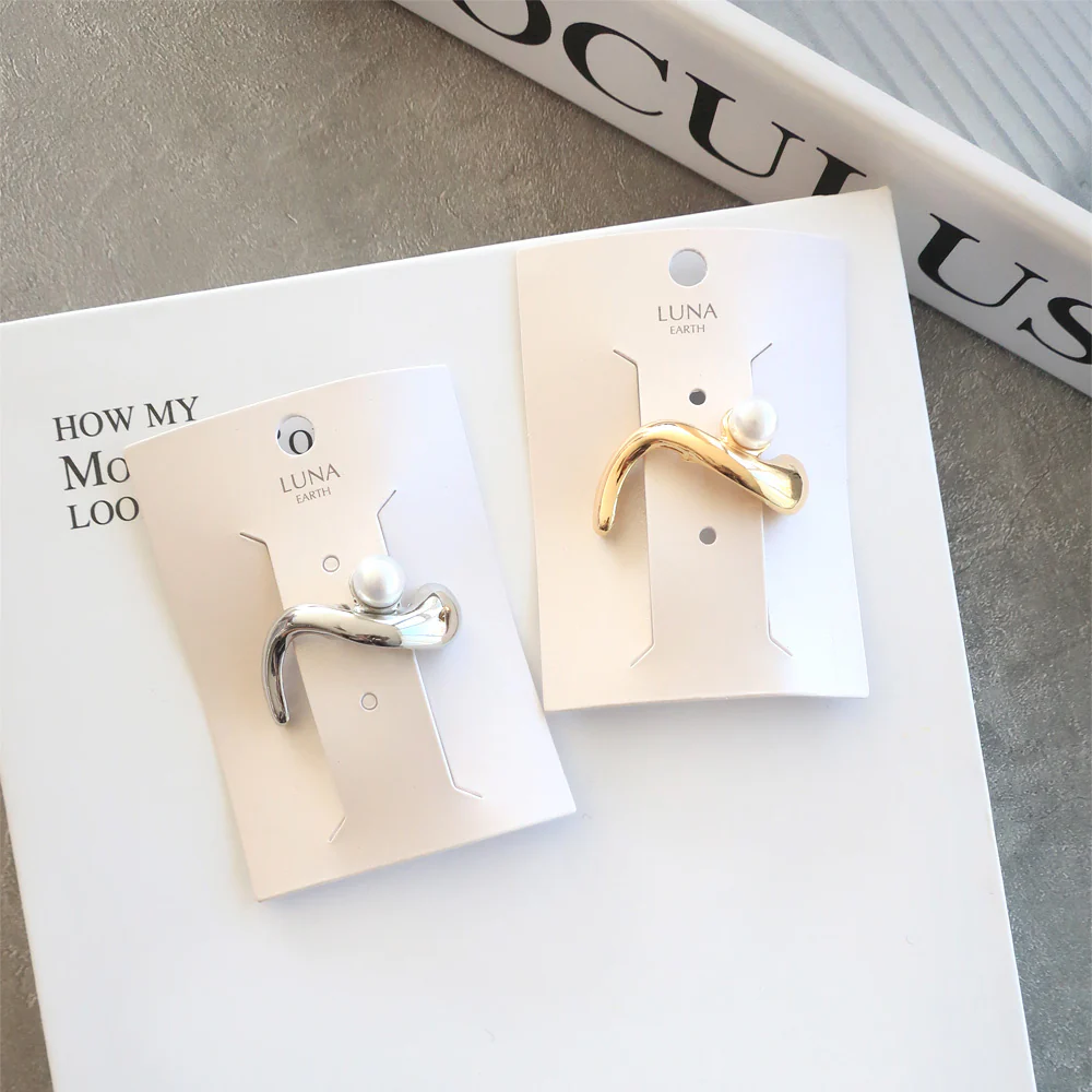 ハンドメイドピアス3356