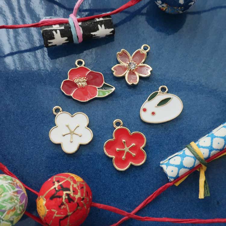 チャーム / 梅 / RD・G5 ｜アクセサリーチャーム・ハンドメイドパーツ