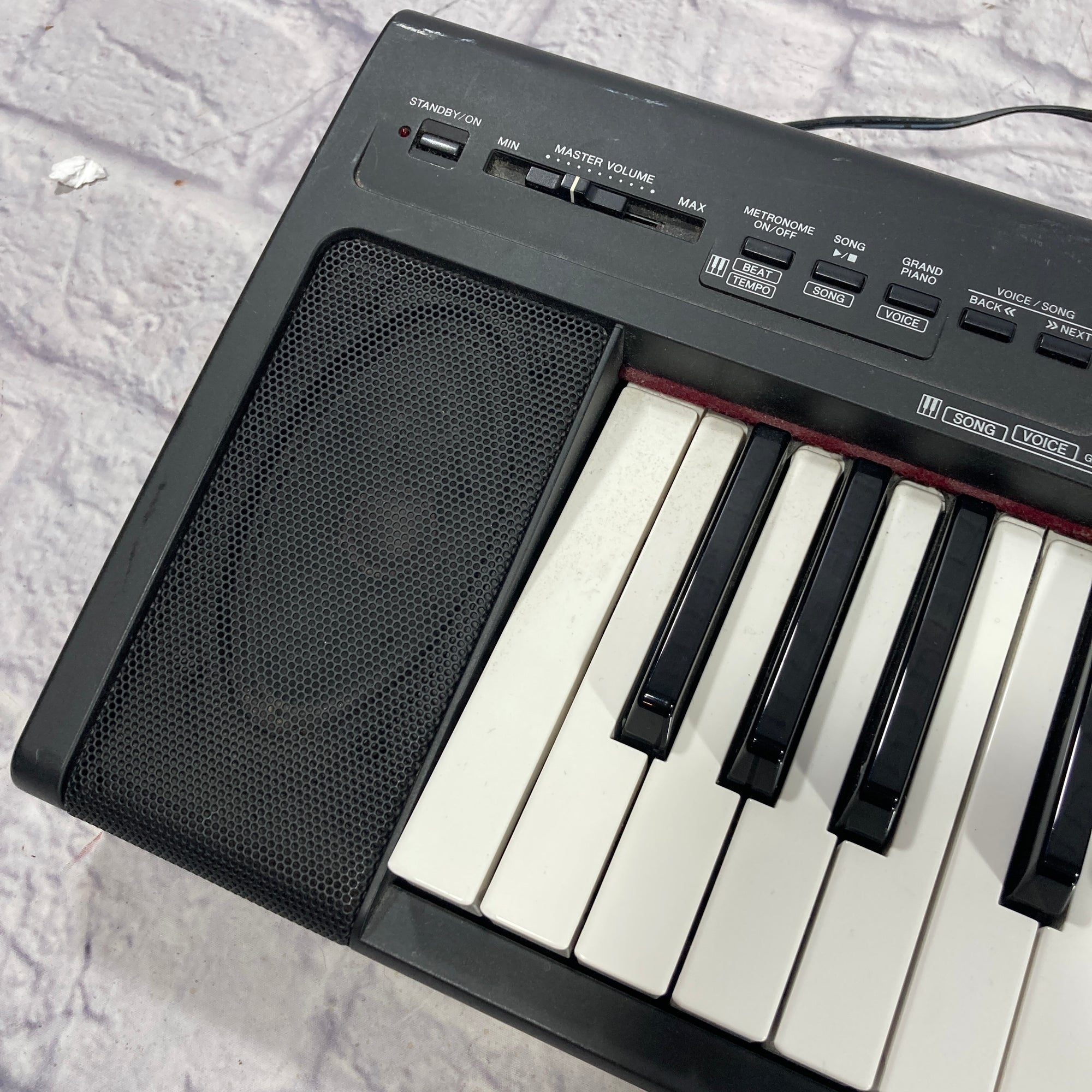 Yamaha Portable Grand NP-30 Keyboard - Evolution Music