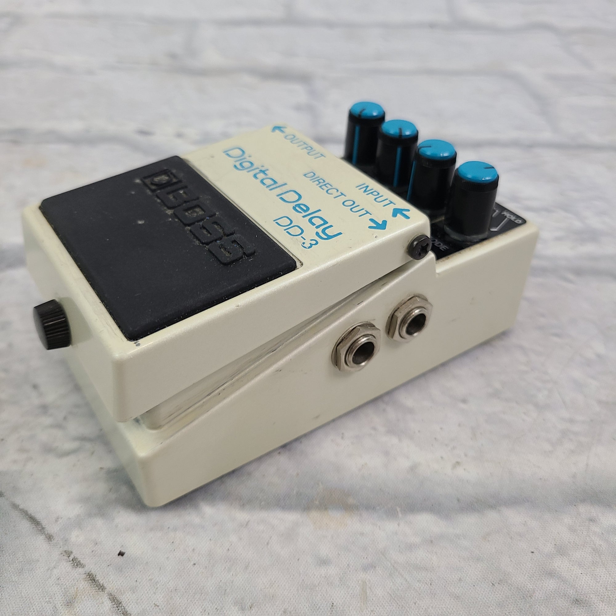 Boss DD-3 Digital Delay Pedal (Blue Label Japan, Square Chip