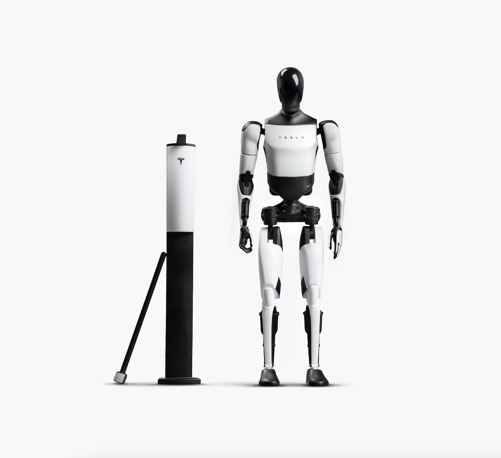 テスラ、オプティマスのアクションフィギュアを発売、秒で売り切れ