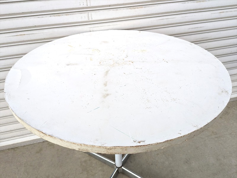 展示用丸テーブルのレンタル業者なら東京 大阪全国対応のイベント21！