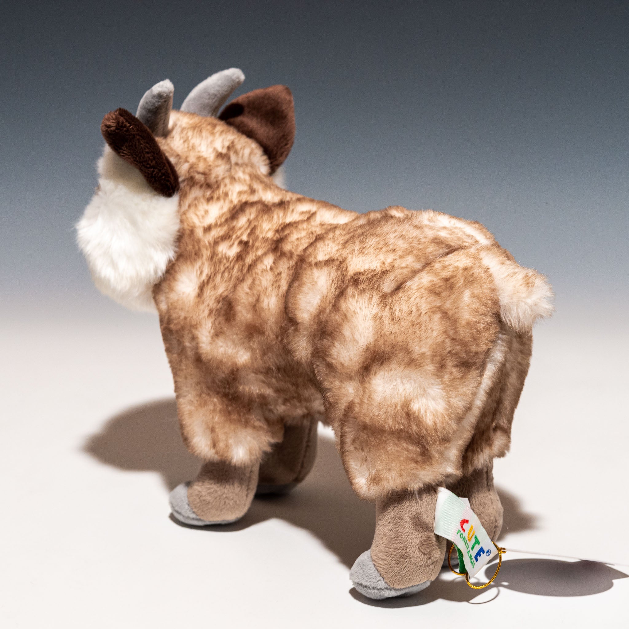 CUTE キュート販売 ぬいぐるみ ニホンカモシカ N0150 - エステルノ