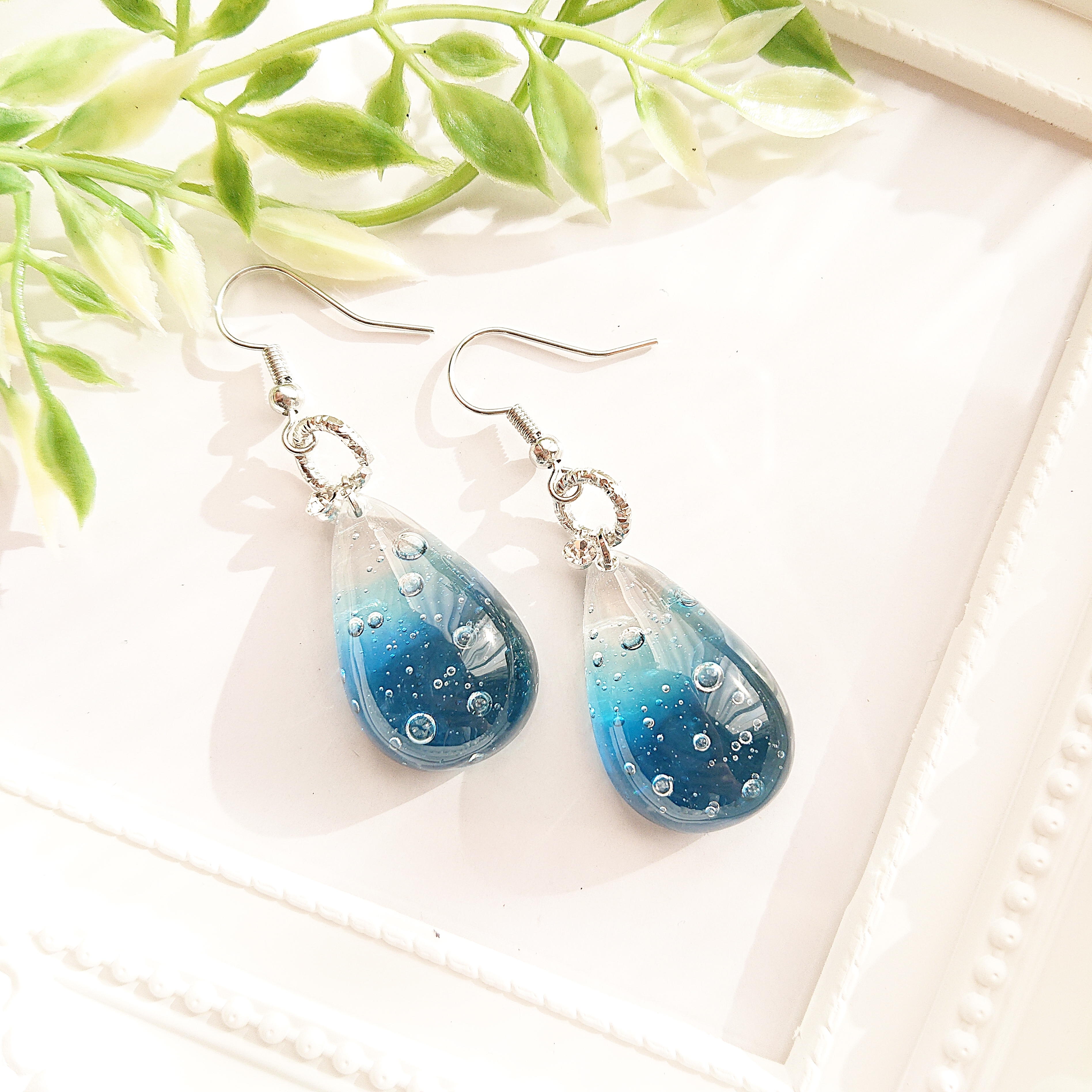 ❇️神秘の深海❇️レジンピアス・イヤリング | FANTIST