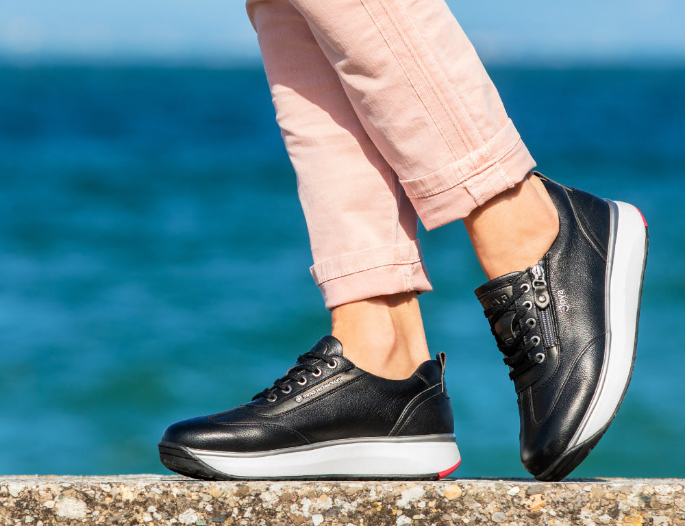 Joya Womens Shoes | Zipped Leather Sneaker With Cushioning – Foot