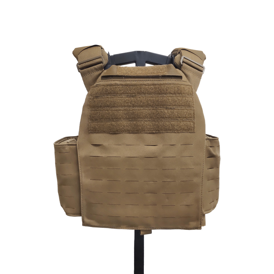 Strandhogg™ v3 SAPI Cut Plate Carrier – Coyote | 七洋交産株式会社