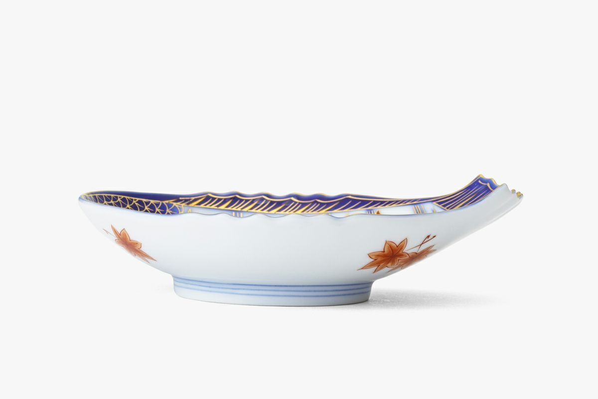 金彩あやめ 魚型皿（小） | 有田焼 深川製磁｜公式オンラインストア