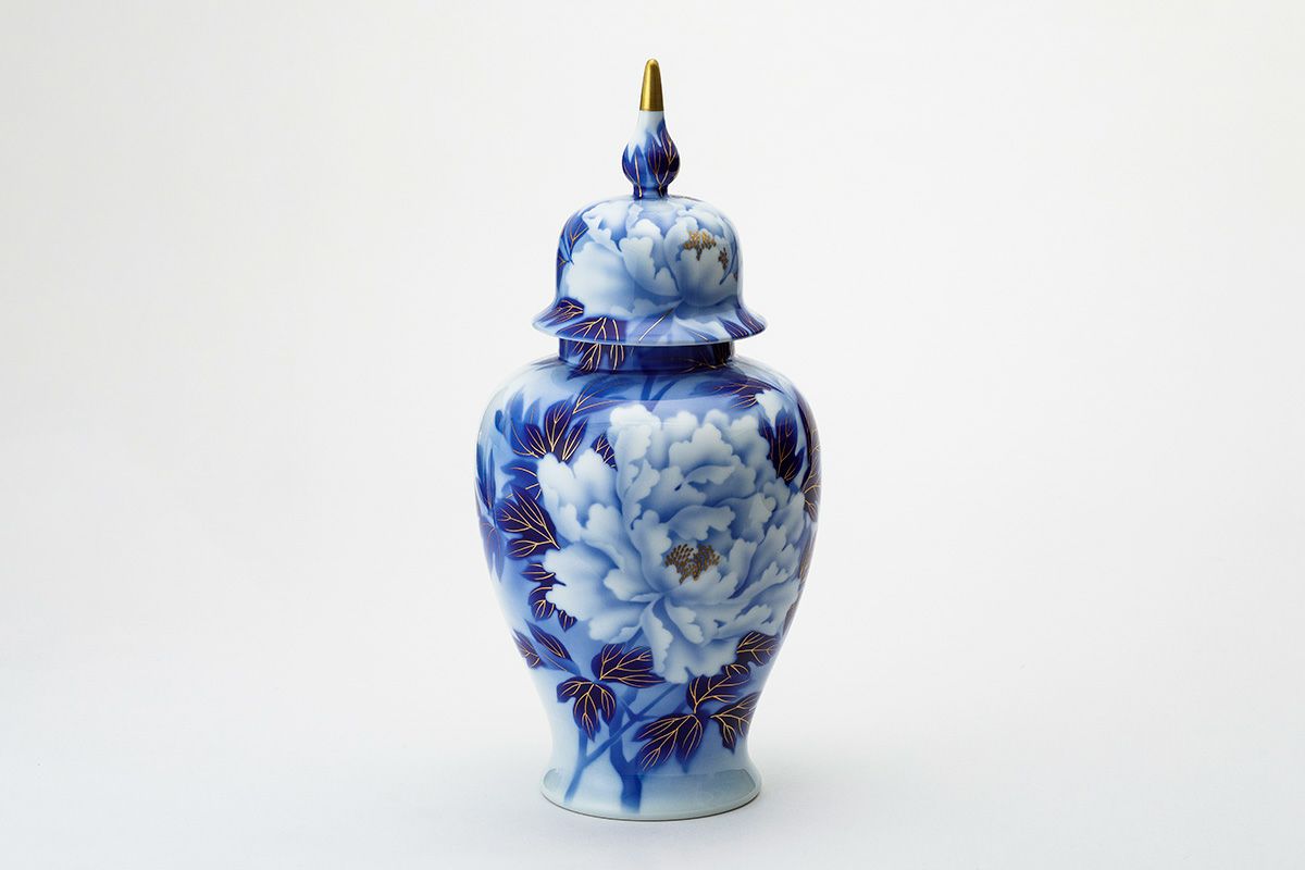 竜鳳凰錦手黄地冠付台付6寸飾壺(壷) | 有田焼 深川製磁｜公式