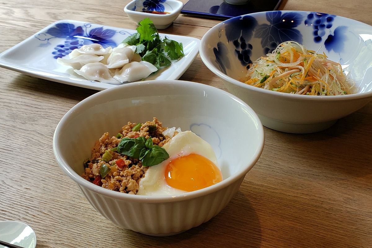 ブルーワイナリー 麺丼 レビュー | 有田焼 深川製磁｜公式オンラインストア